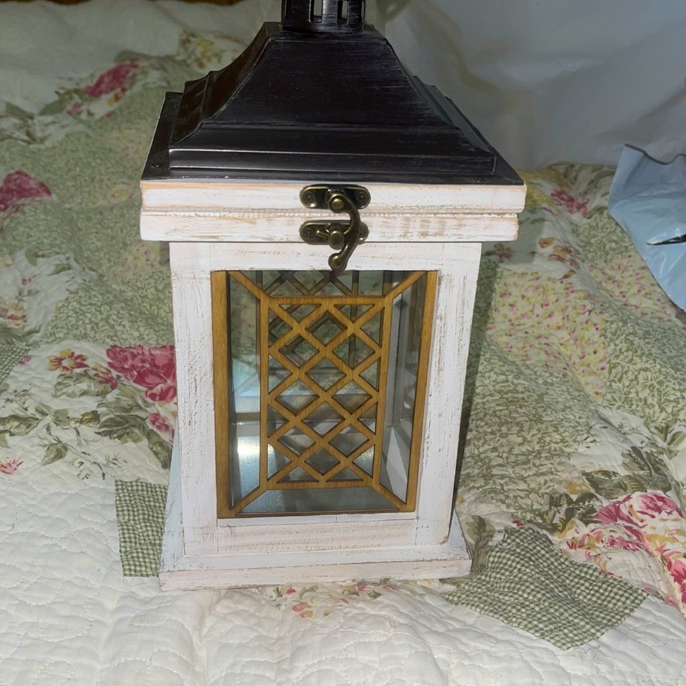 Lantern (2 total $25 a piece) READ WHOLE LISTING